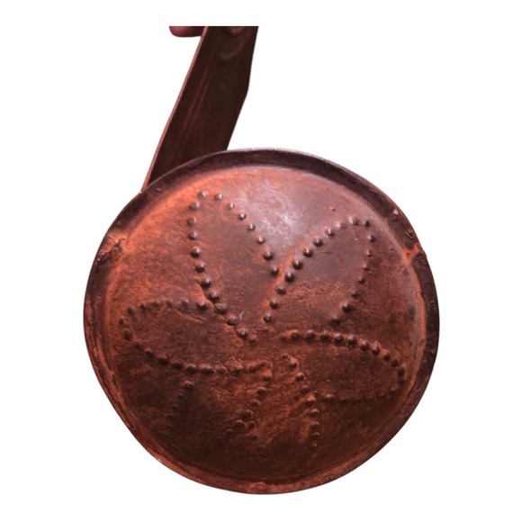 Vintage Primitive Colonial Style Tin Candlebox - Picture 4 of 6